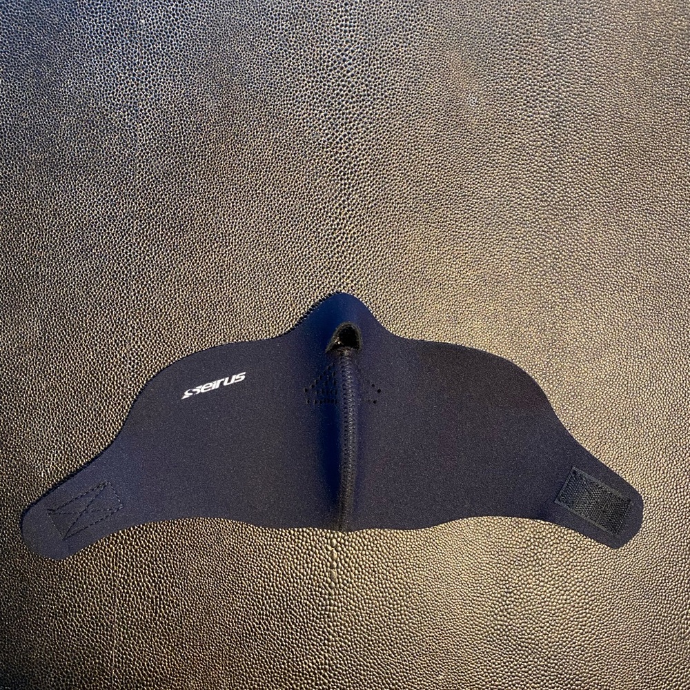 Seirus Jr neoprene mask size